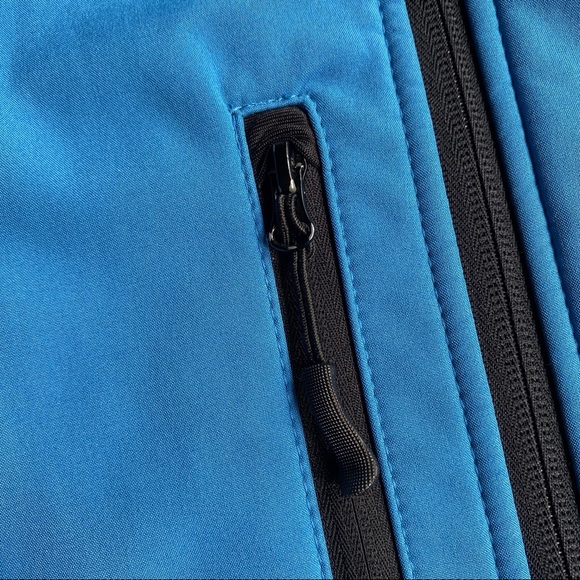 ⛰ RUSSELL BLUE HIKING JACKET! - Picture 10 of 14